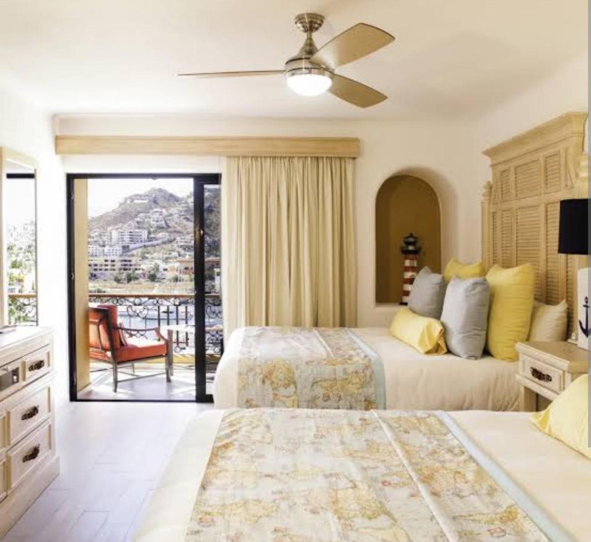 Resort Cabo Js Marina *