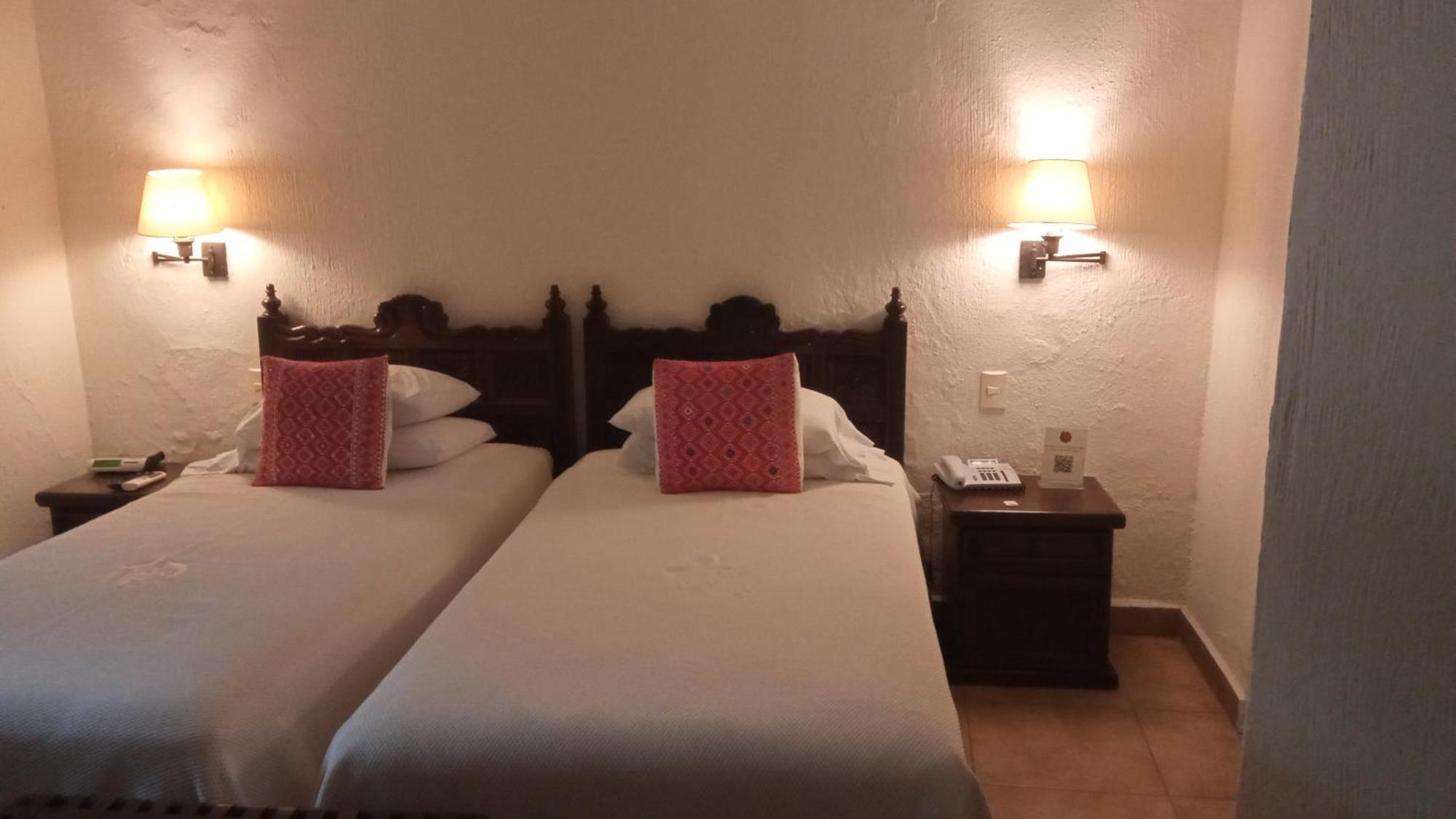 & Hacienda De Cortes Hotel