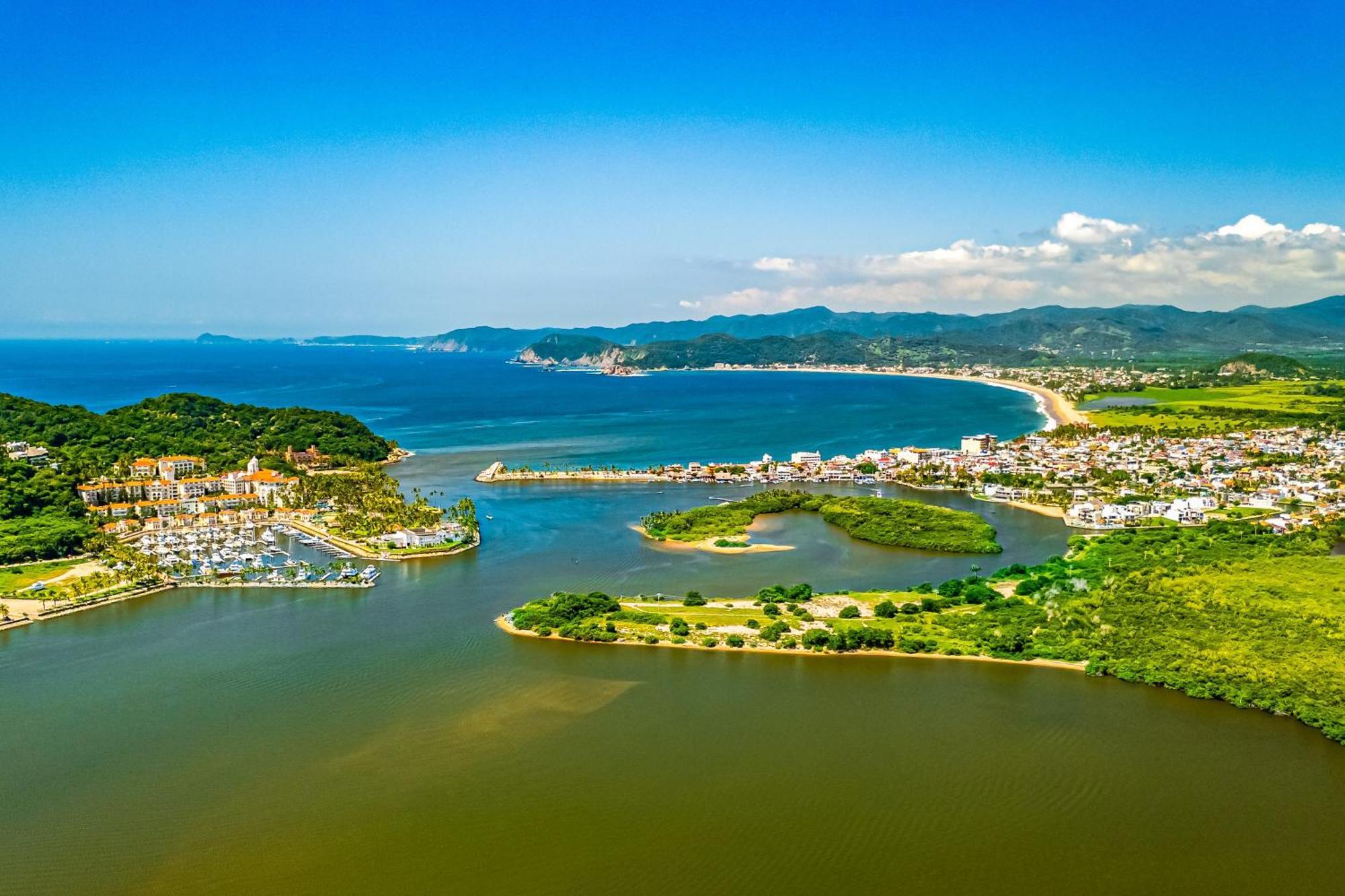 Buganvilia * Barra de Navidad