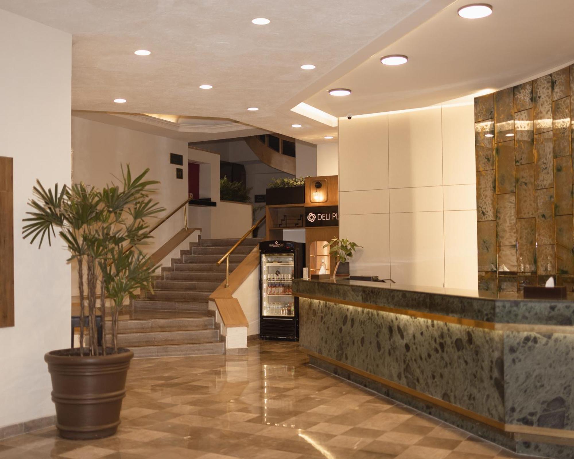Hotel Guadalajara Plaza Ejecutivo 4*