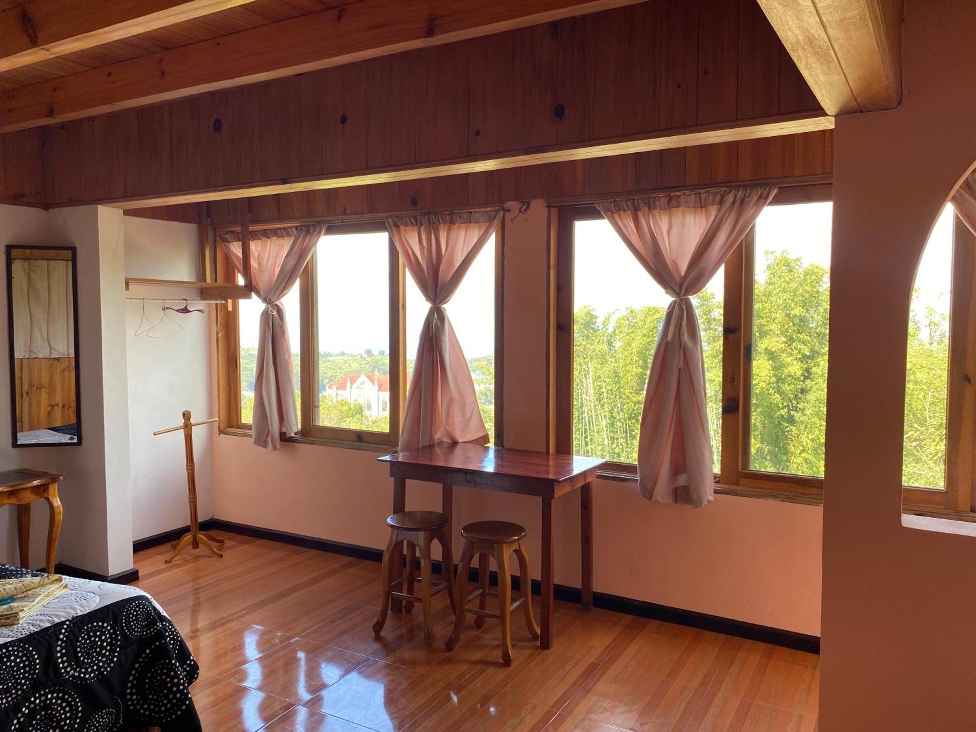 Quetzalin Guest house 2*