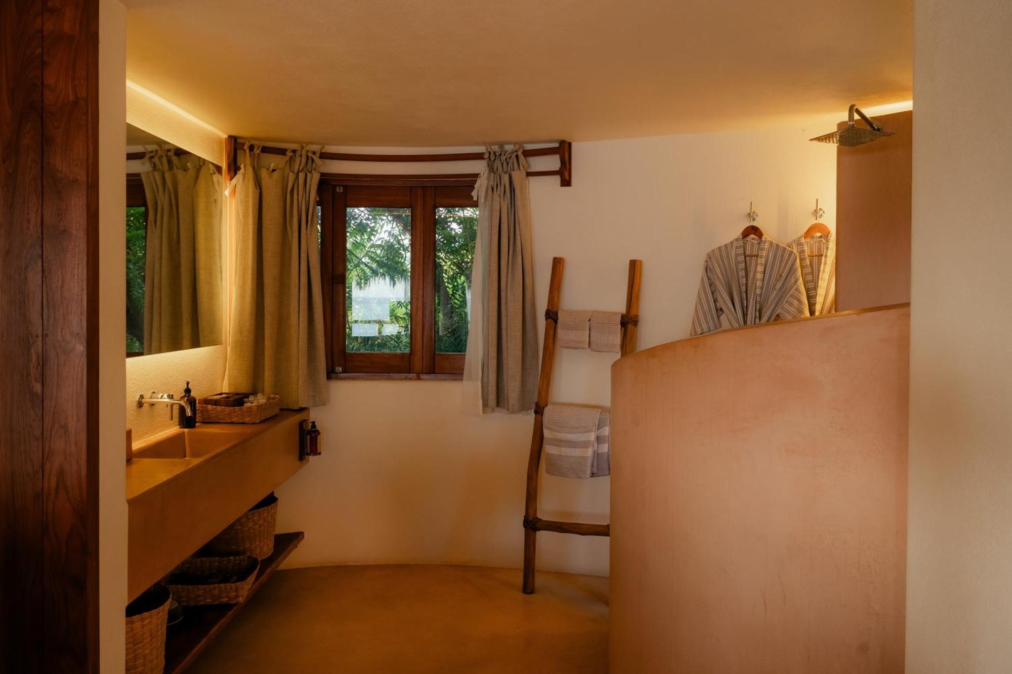 Zoa - Adults Only Hotel