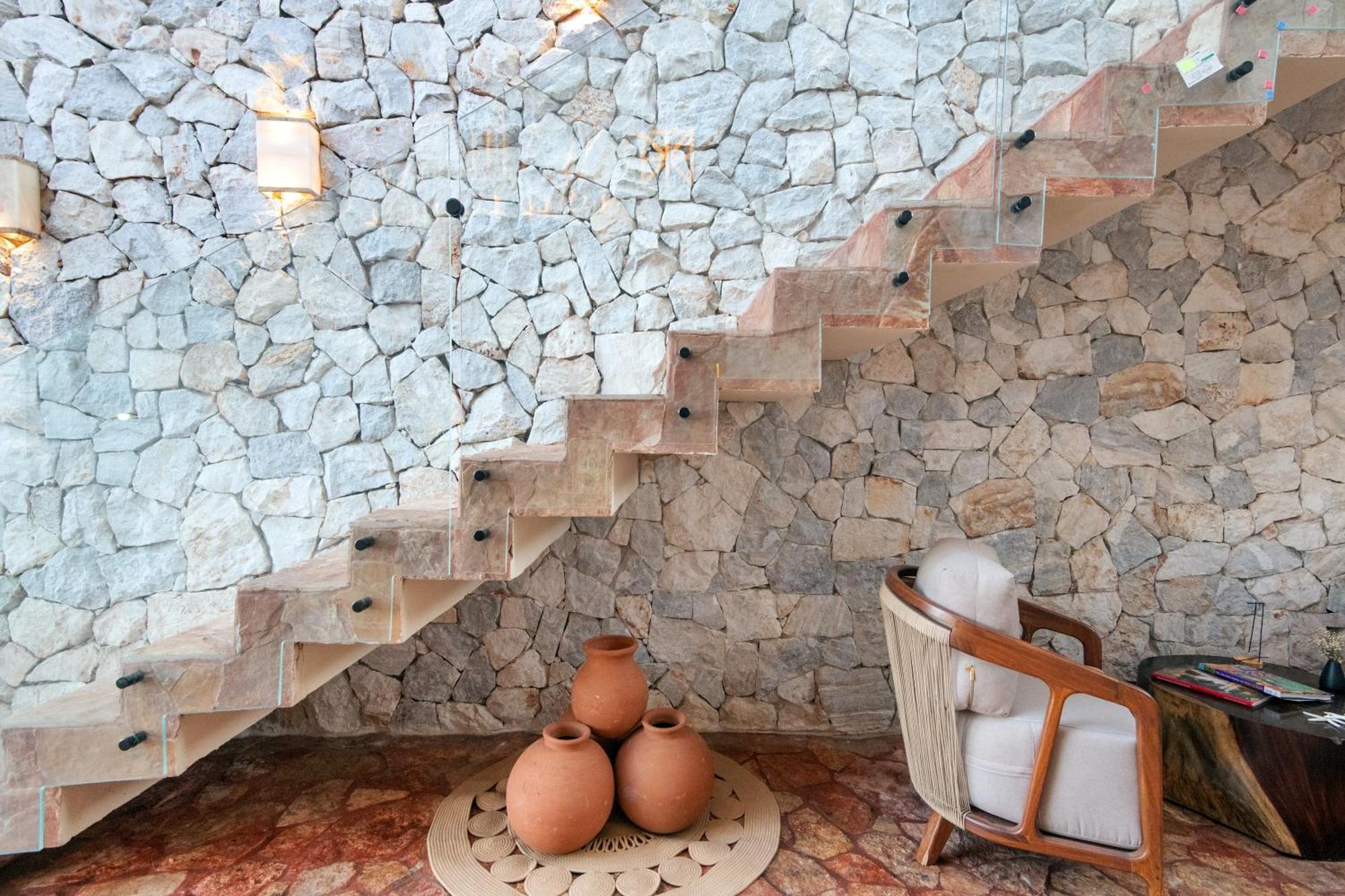 Mantra Boutique Hotel 4*
