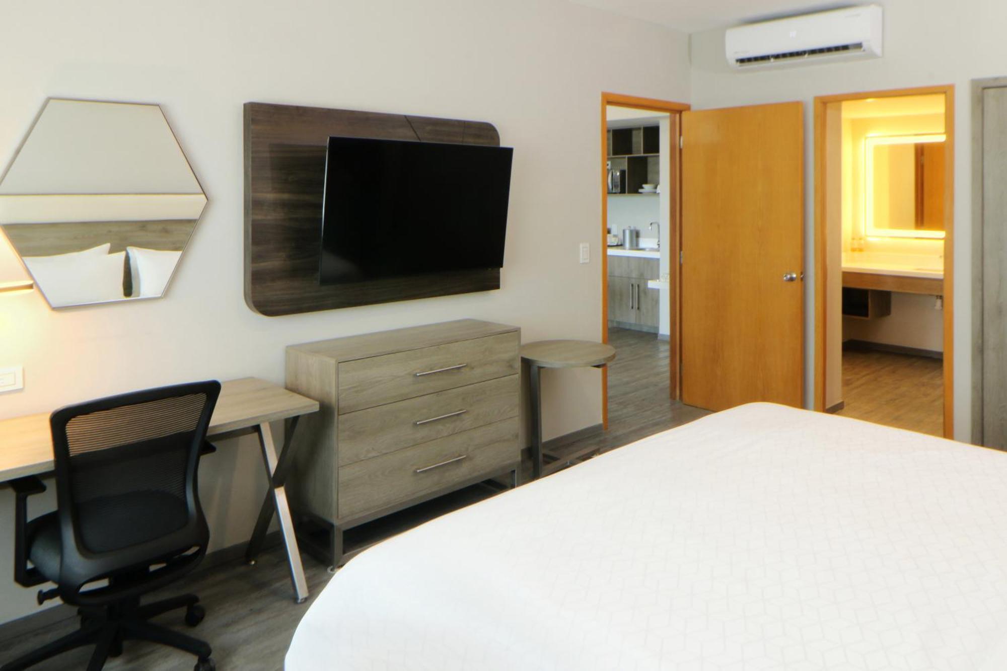 Express By Ihg Hotel