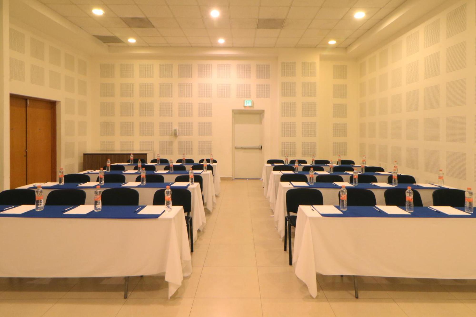 Hotel Express By Ihg Manzanillo