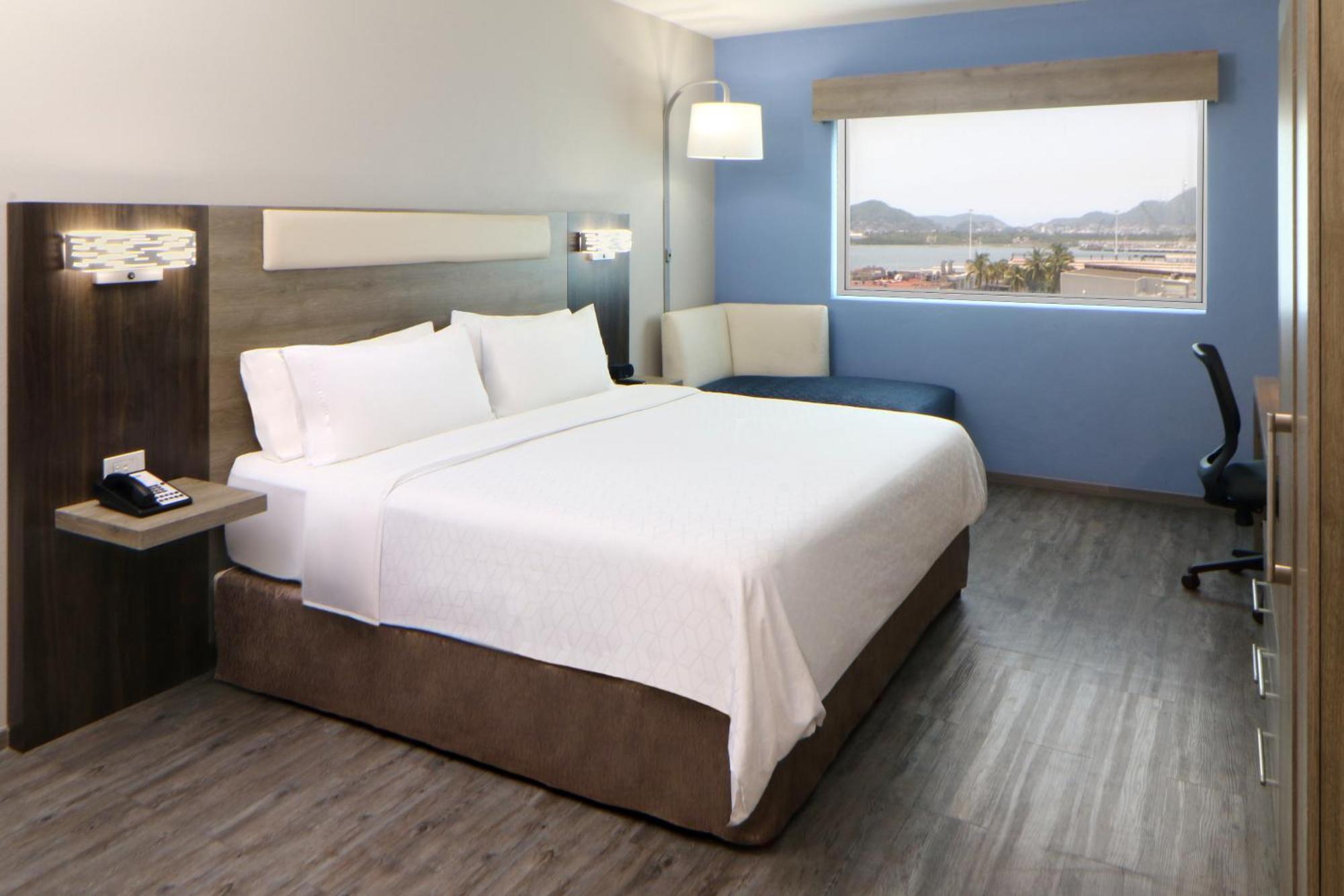 Hotel Express By Ihg 4*