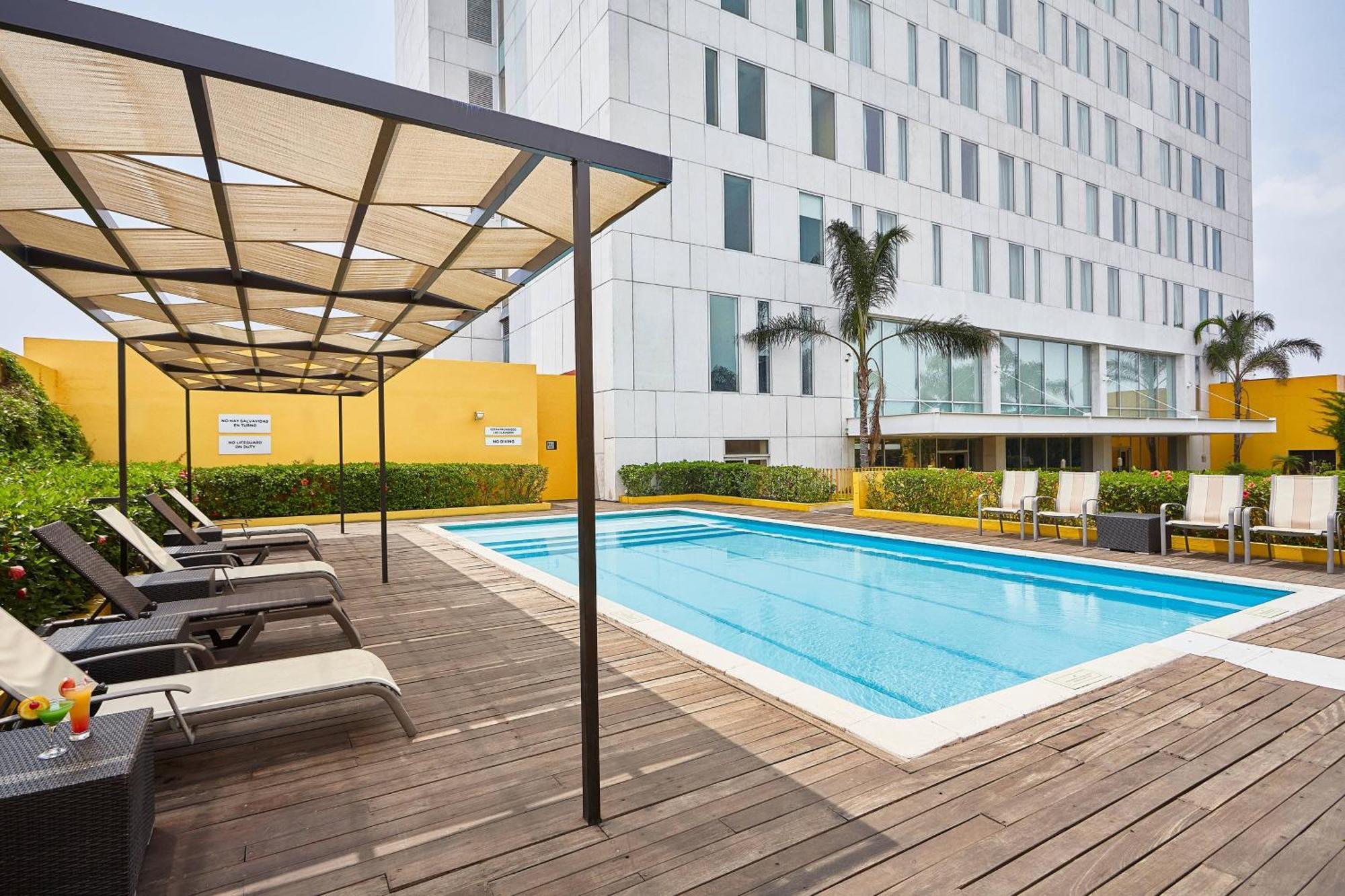 Hotel Courtyard By Marriott At The Poliforum Leon