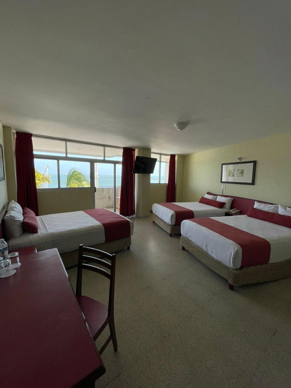 Royalty Hotel 3*