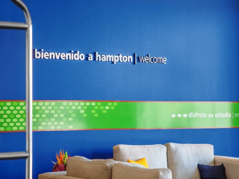 Hotel Hampton & By Hilton Cabos