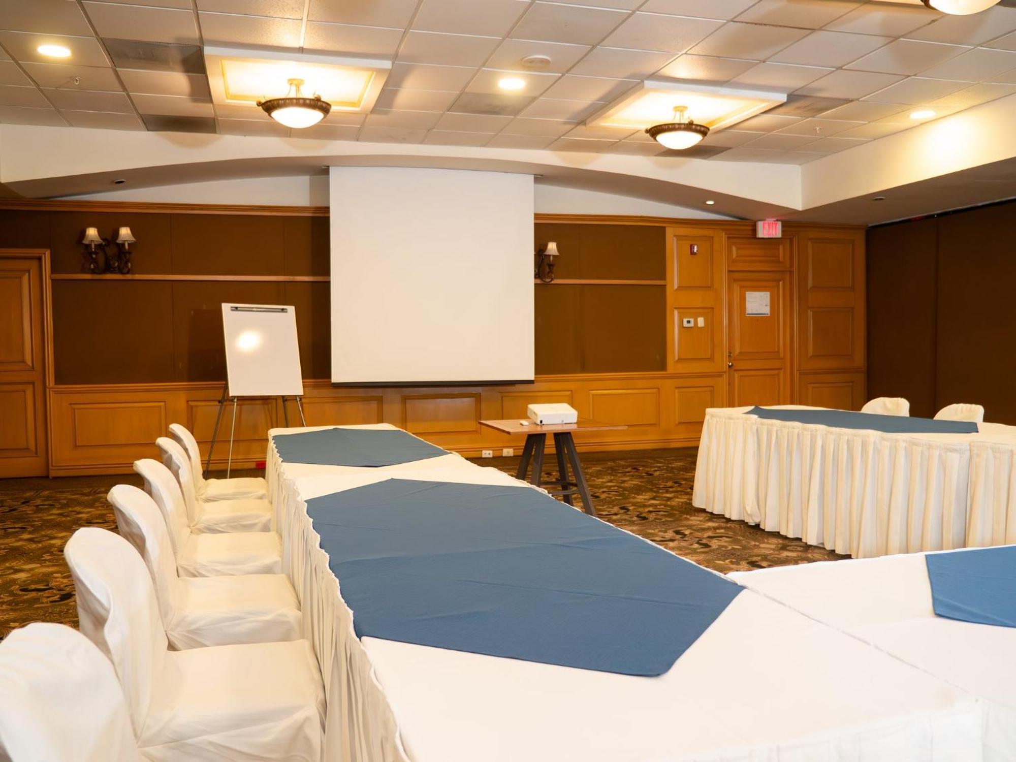 Express Silao-aeropuerto Bajio By Ihg Hotel 4*