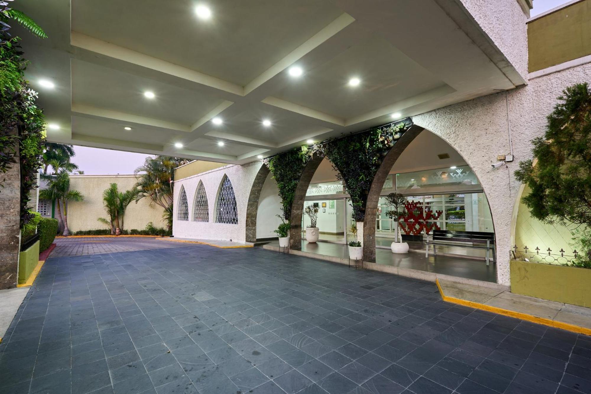 By Ihg Hotel