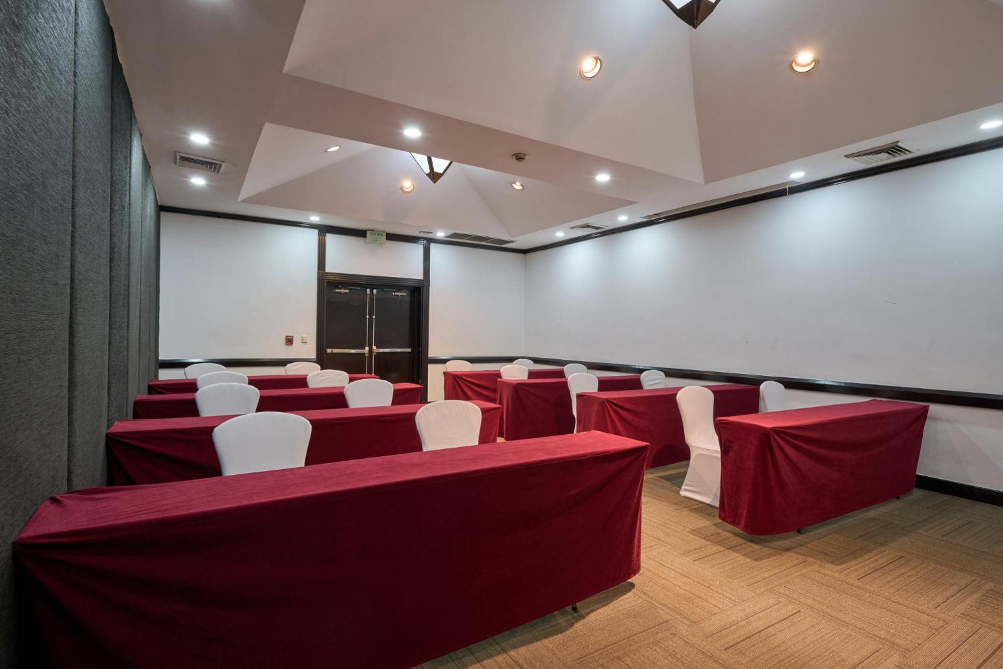 By Ihg Hotel 3*