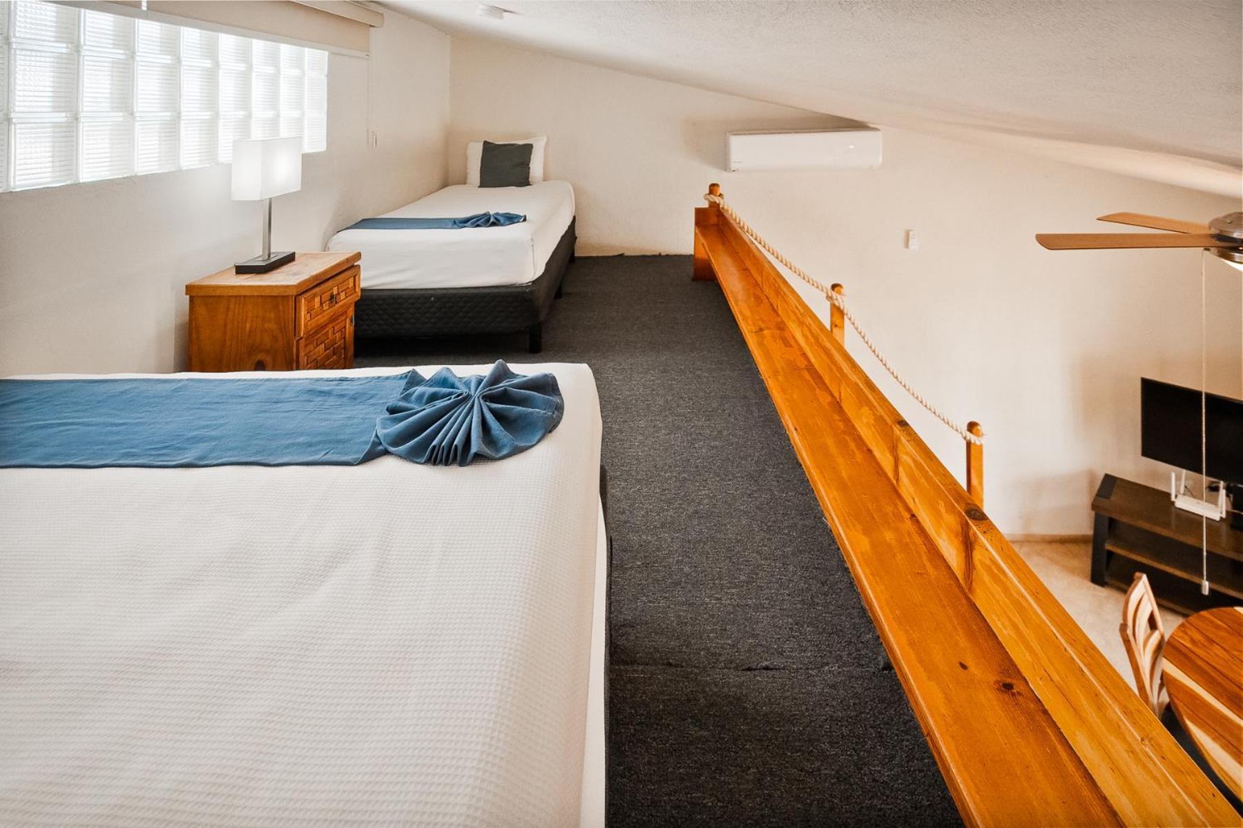 Hotel & El Moro 4*
