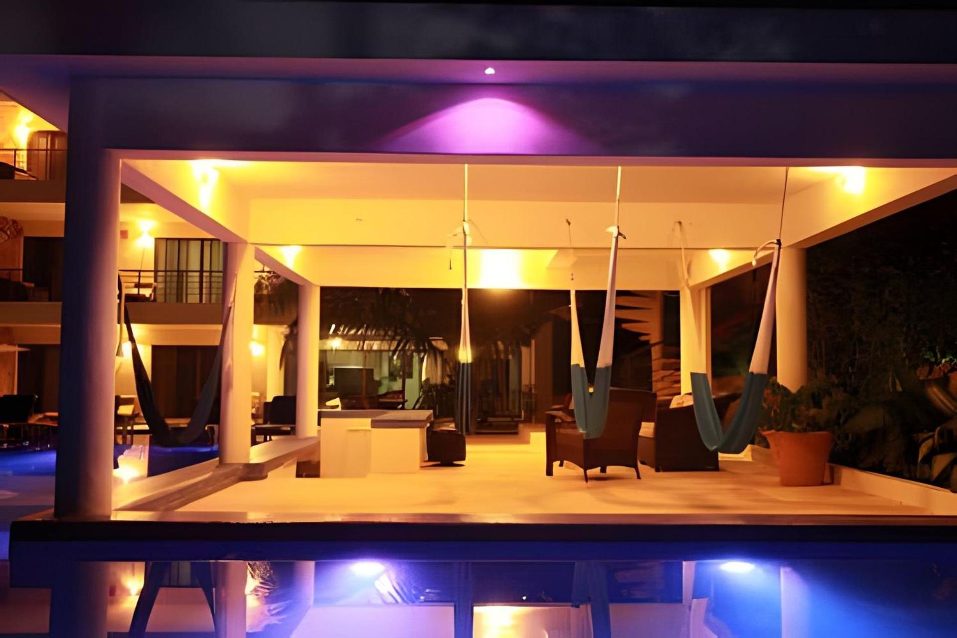 13bdr Bellamar - Private Chef - Beachfront - Weddings-business Retreats-golf-family Akumal