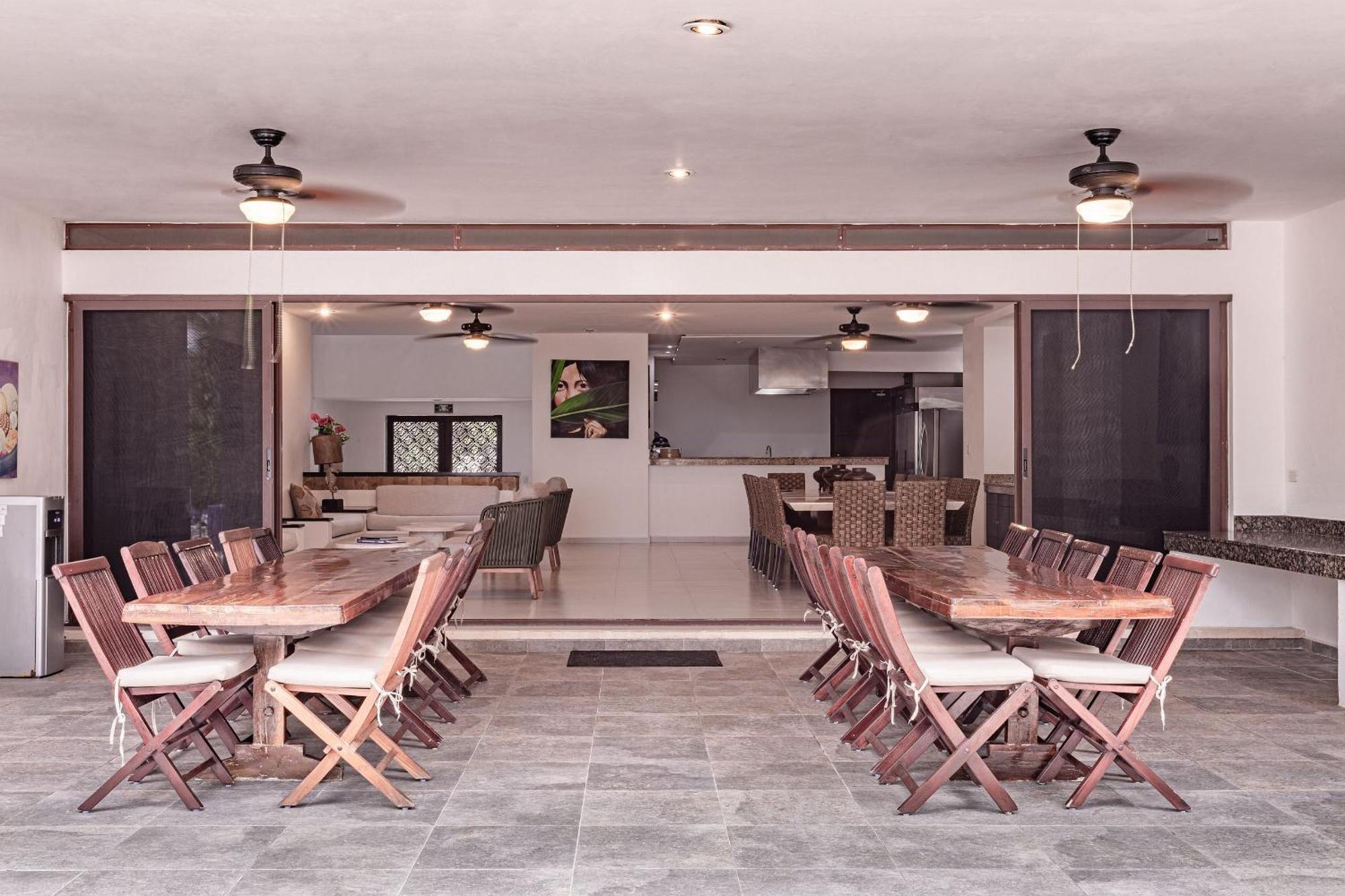 13bdr Bellamar - Private Chef - Beachfront - Weddings-business Retreats-golf-family Akumal