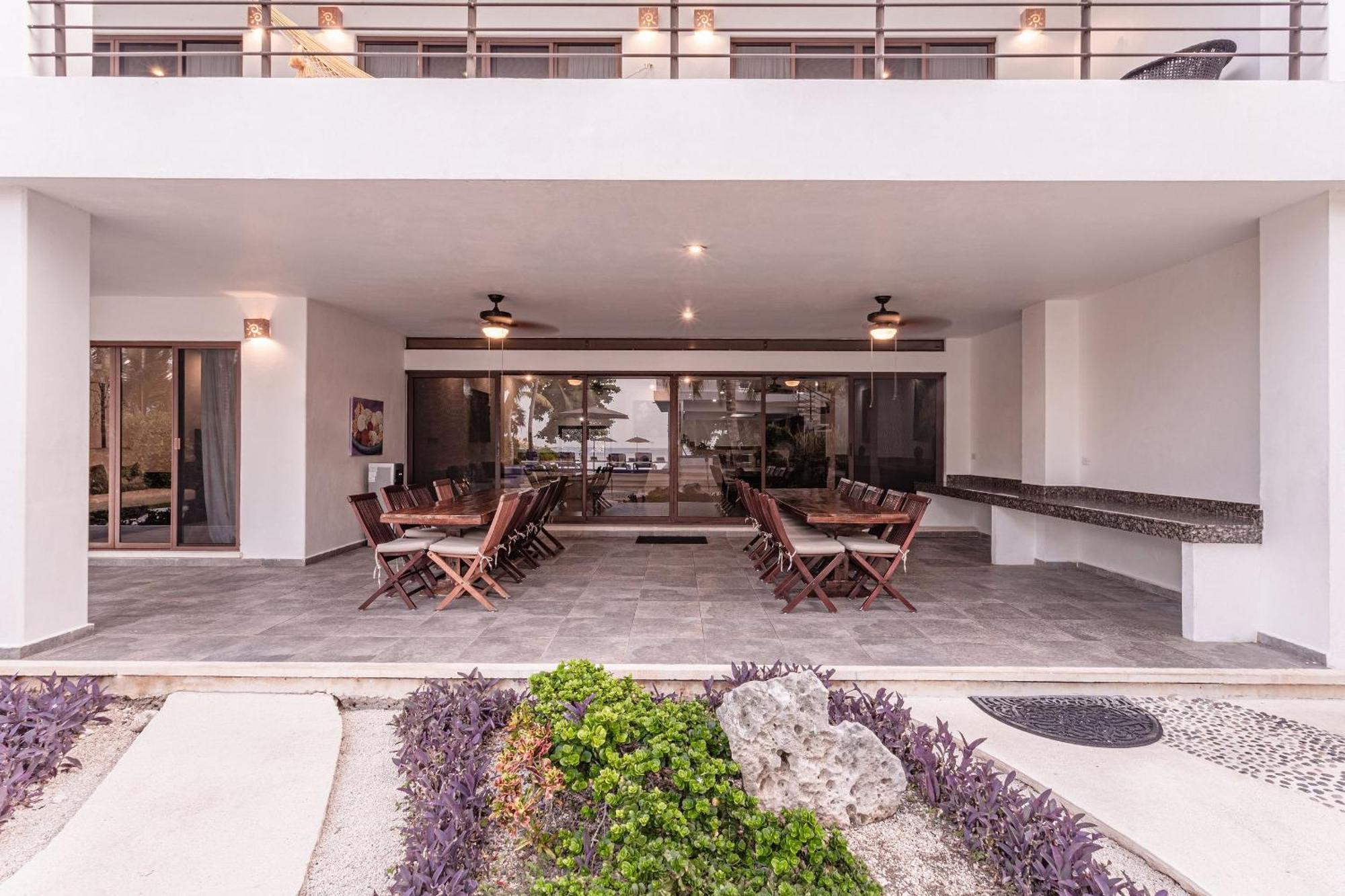 13bdr Bellamar - Private Chef - Beachfront - Weddings-business Retreats-golf-family * Akumal