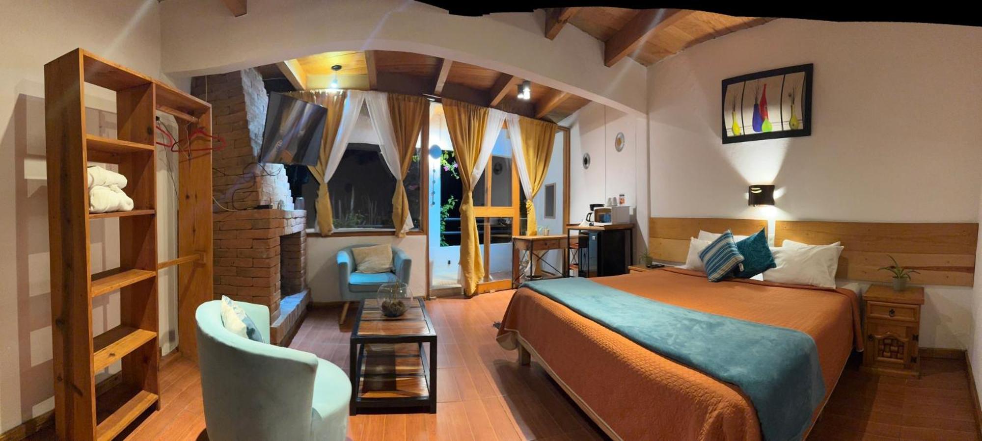 Encino House Boutique Hotel