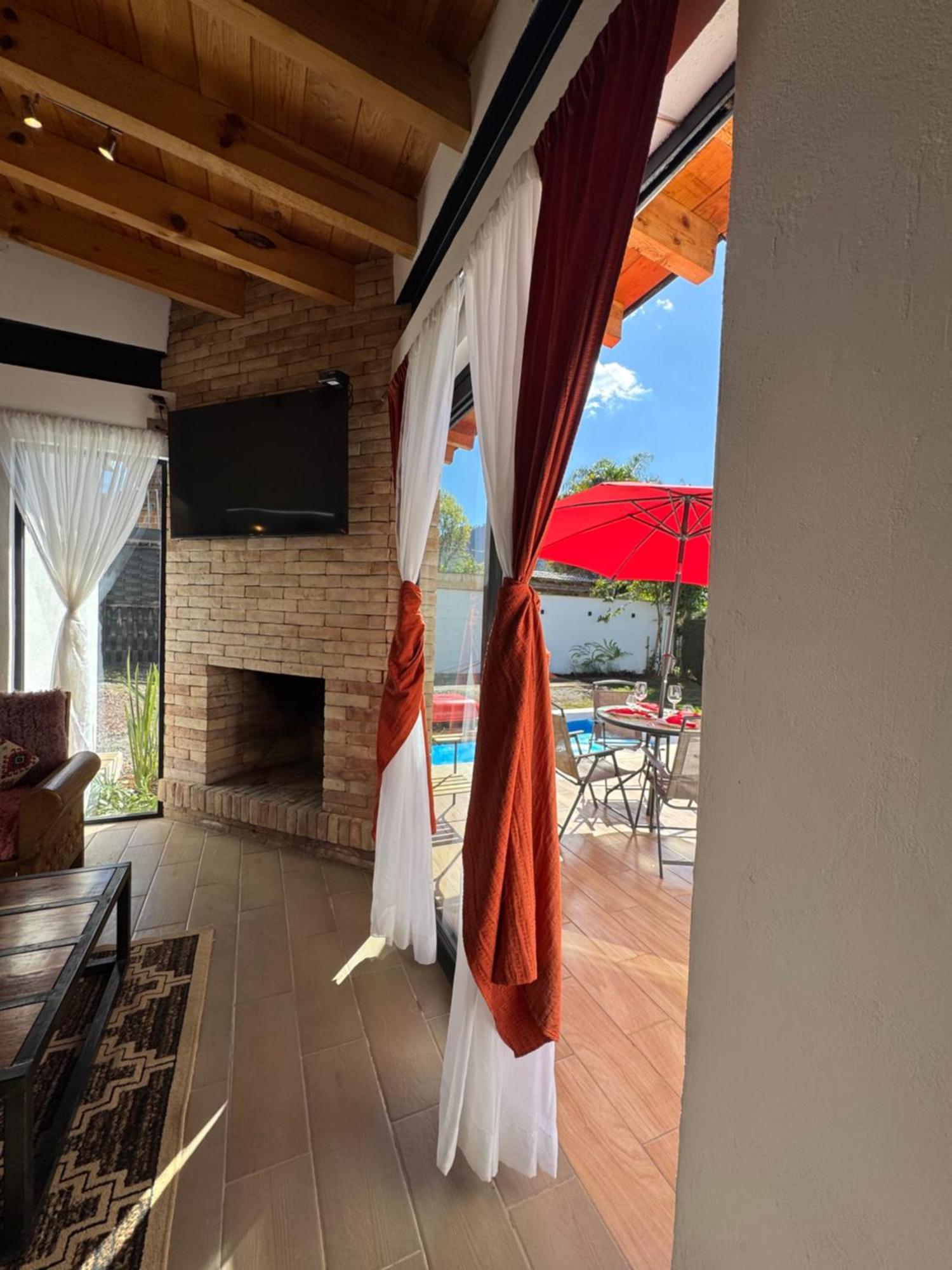 Encino House Boutique Hotel