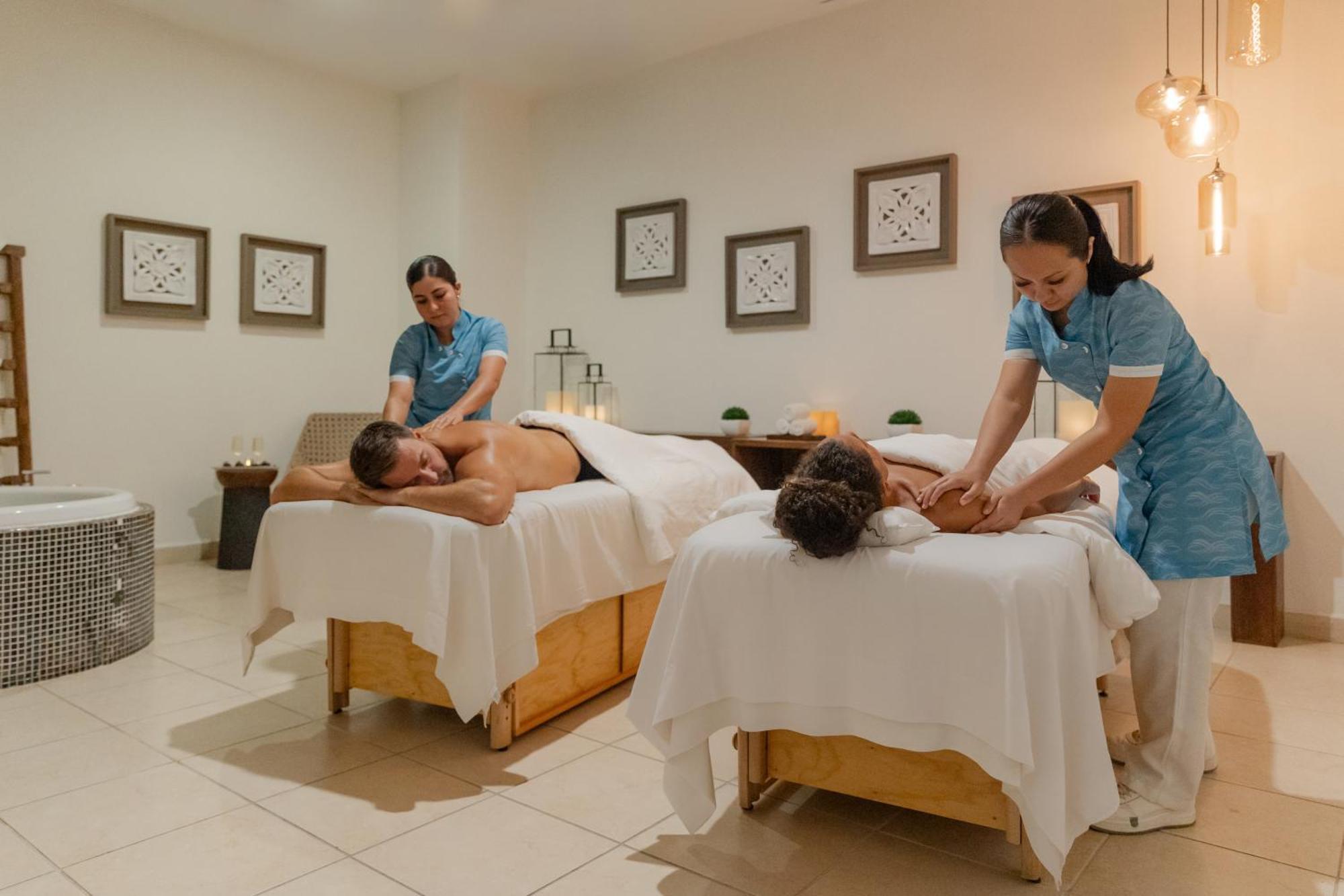 Wyndham Alltra Vallarta, 4*