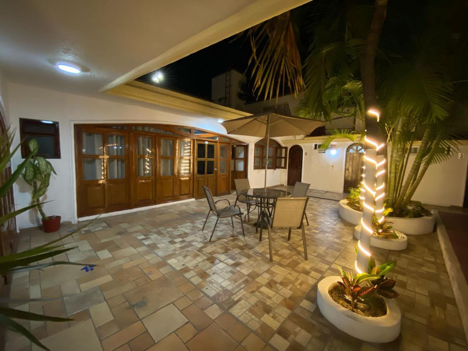 Boutique La Pergola Manzanillo