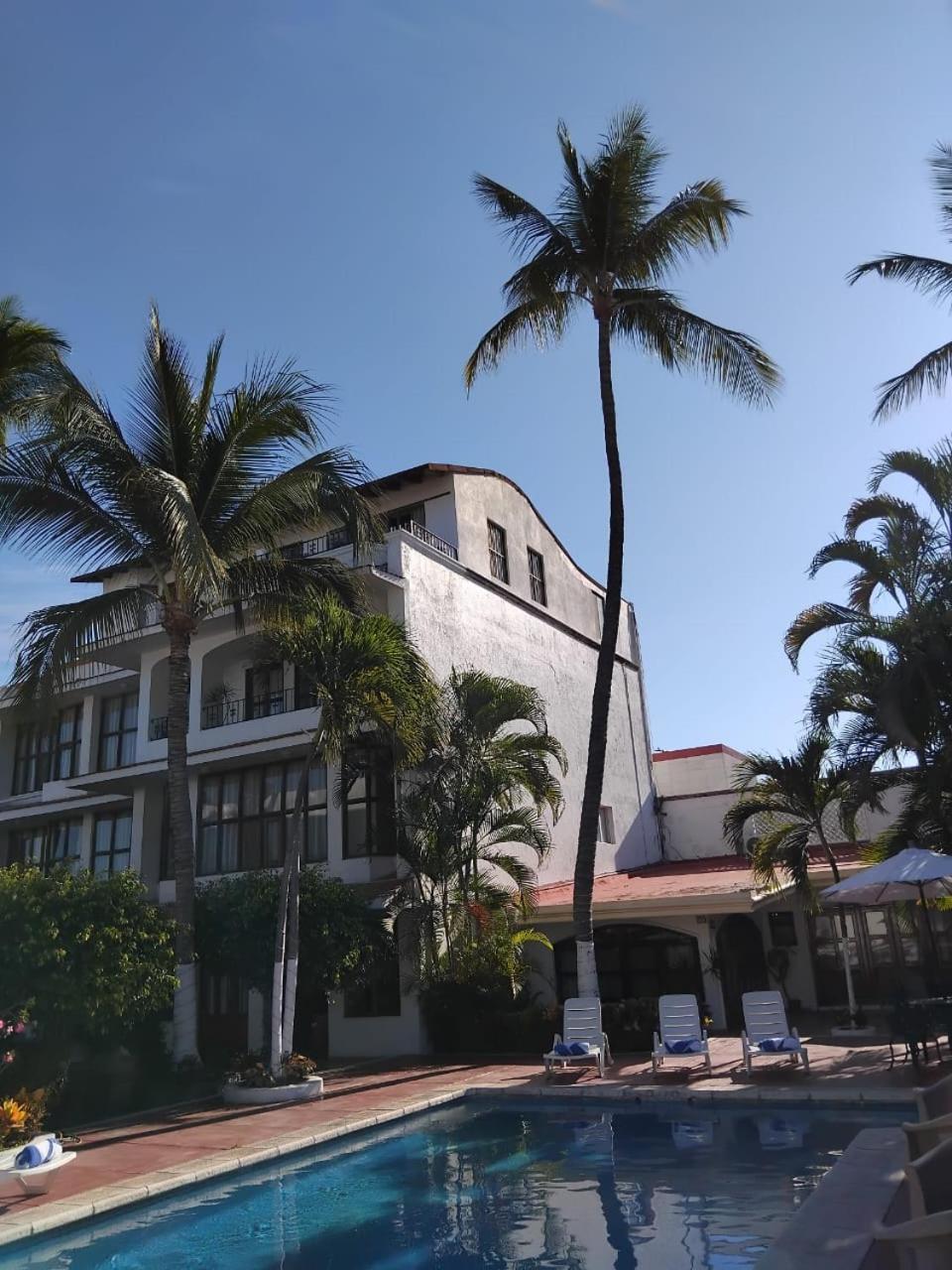 Boutique La Pergola Hotel 4*