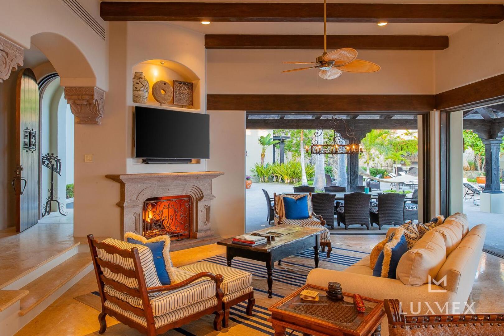 Villa Del Mar Fully Staffed And Access To Golf & Palmilla Dunes Club