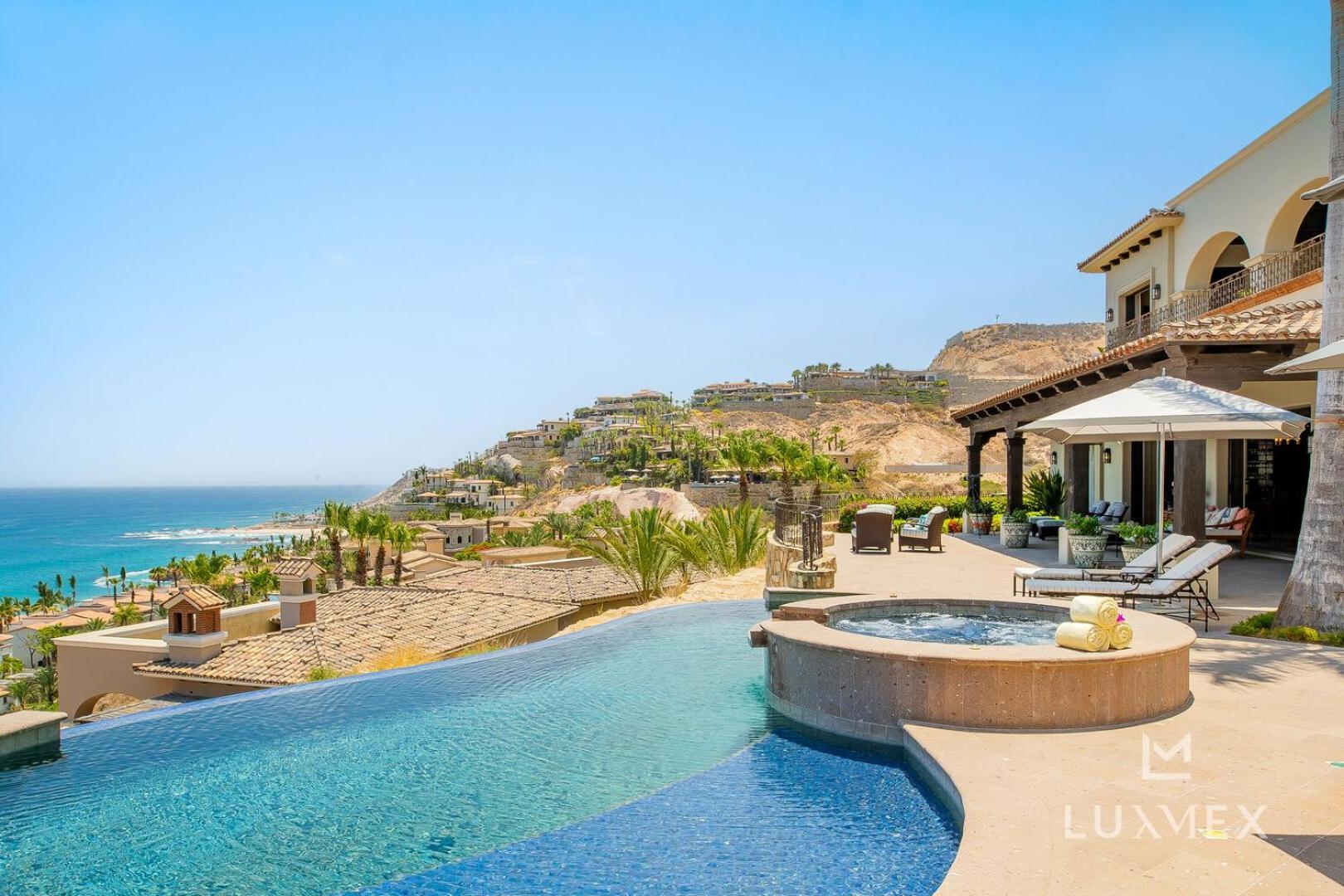 Del Mar Fully Staffed And Access To Golf & Palmilla Dunes Club Villa