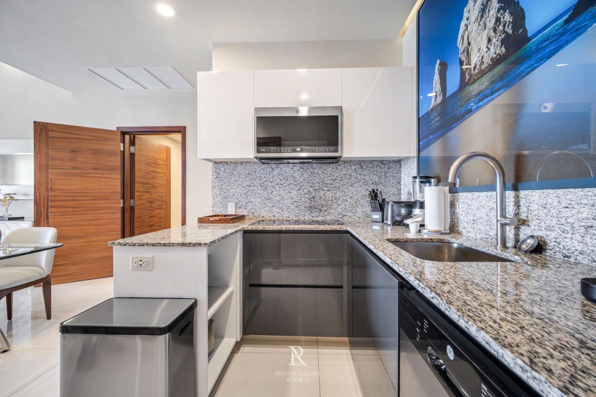 Two Bedroom Ocean-front - La Valencia Cabo San Lucas