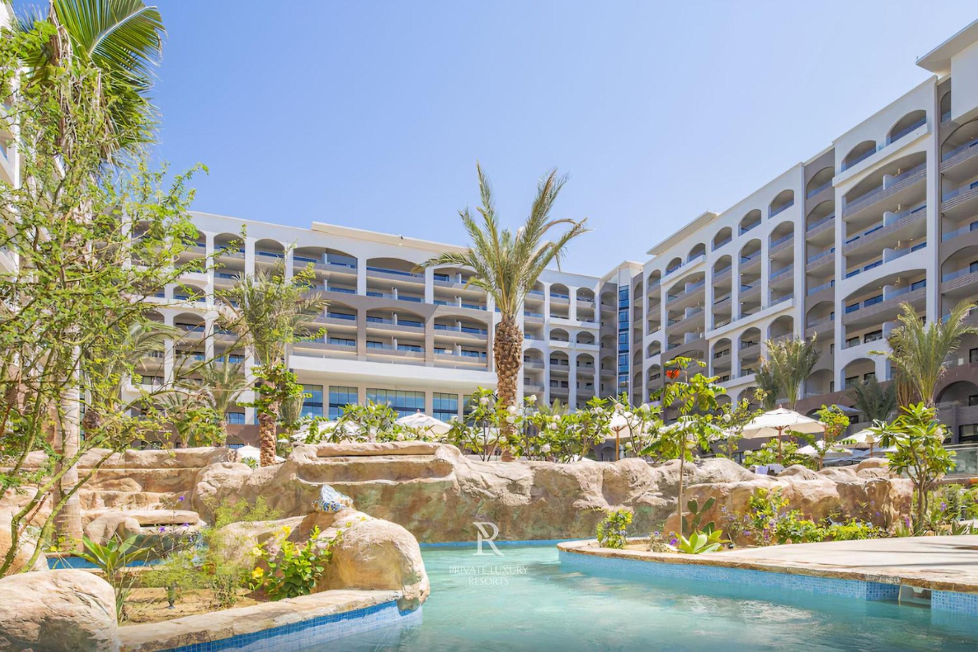 Two Bedroom Ocean-front - La Valencia * Cabo San Lucas