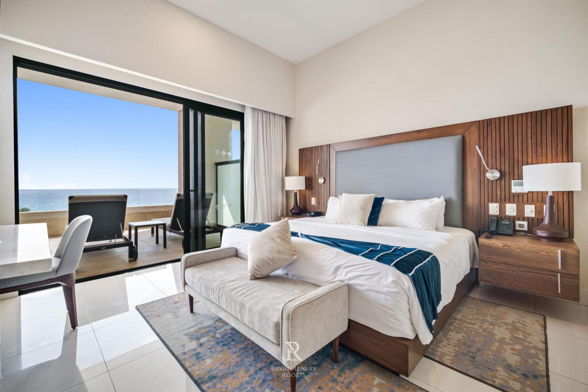 Resort Two Bedroom Ocean-front - La Valencia *