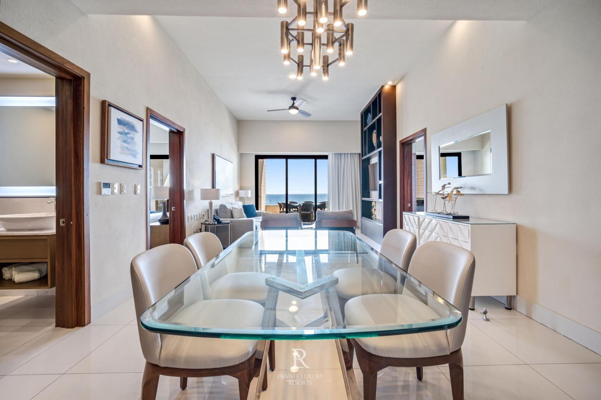 Two Bedroom Ocean-front - La Valencia Resort