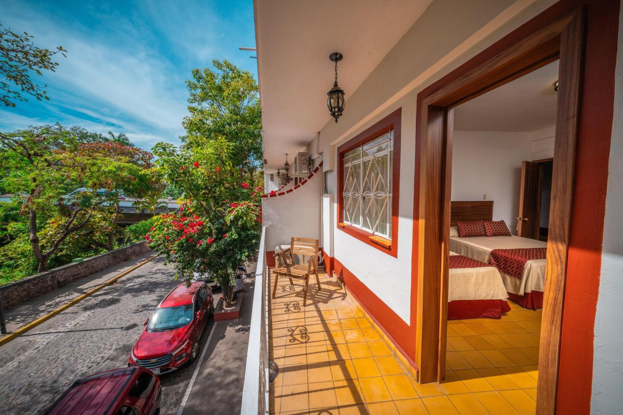 Hotel Encino Malecon Centro 3*
