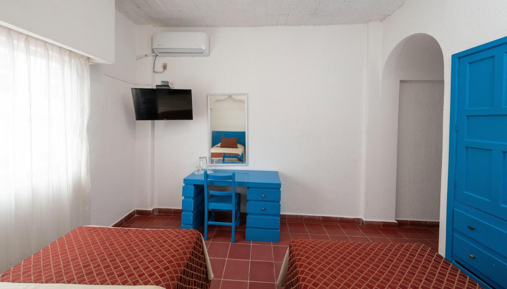 Hotel Encino Malecon Centro