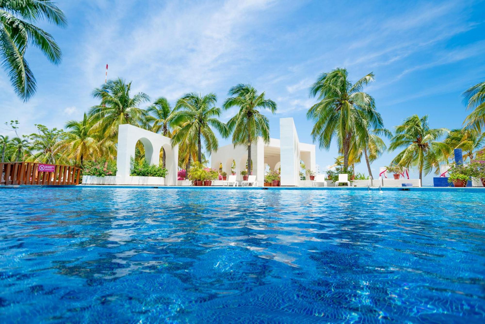 Grand Oasis Palm Resort Cancun