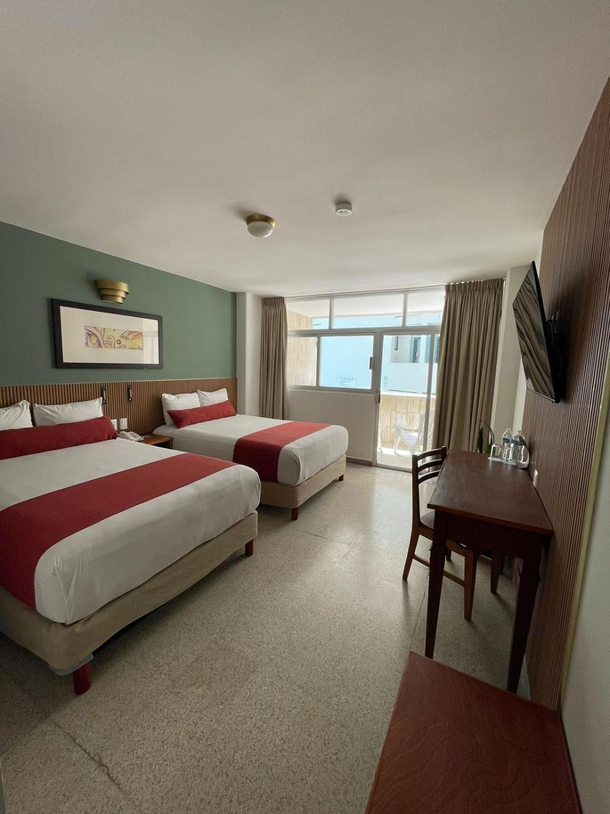 Royalty Hotel
