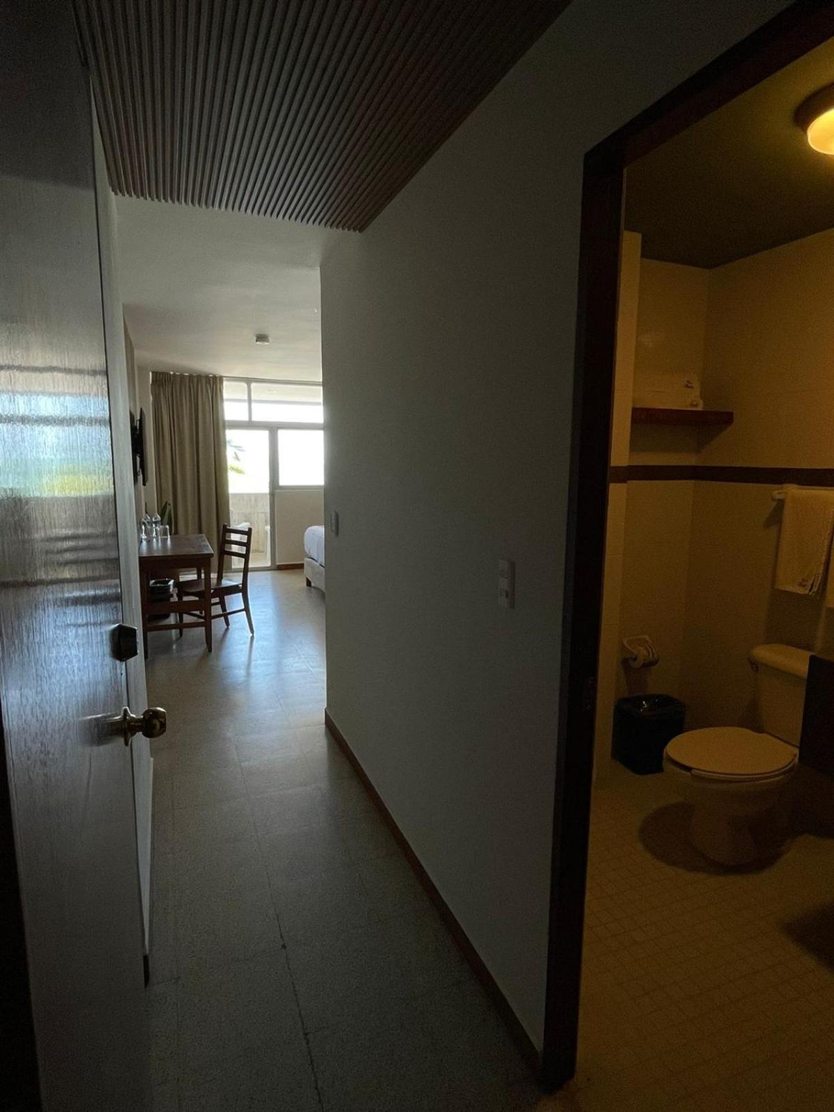 Royalty Hotel