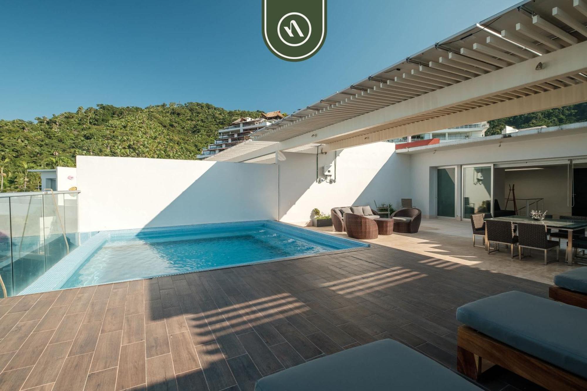 Oceanview 3 Bedroom Penthouse With Private Terrace - Bbq Apartment *