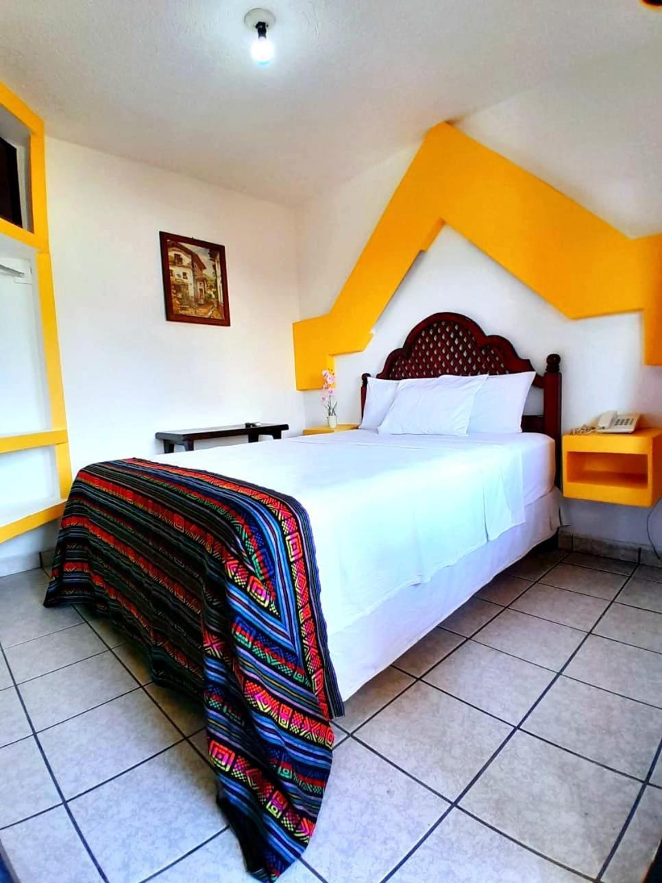 Hotel Esmeralda 3*