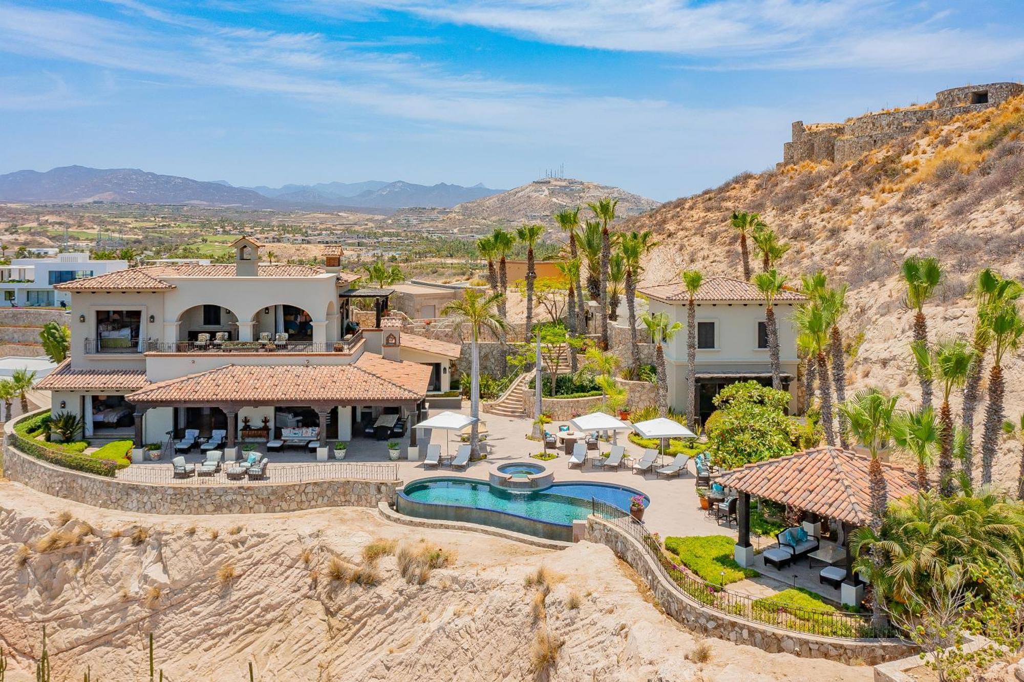 Villa Del Mar Fully Staffed And Access To Golf & Palmilla Dunes Club *