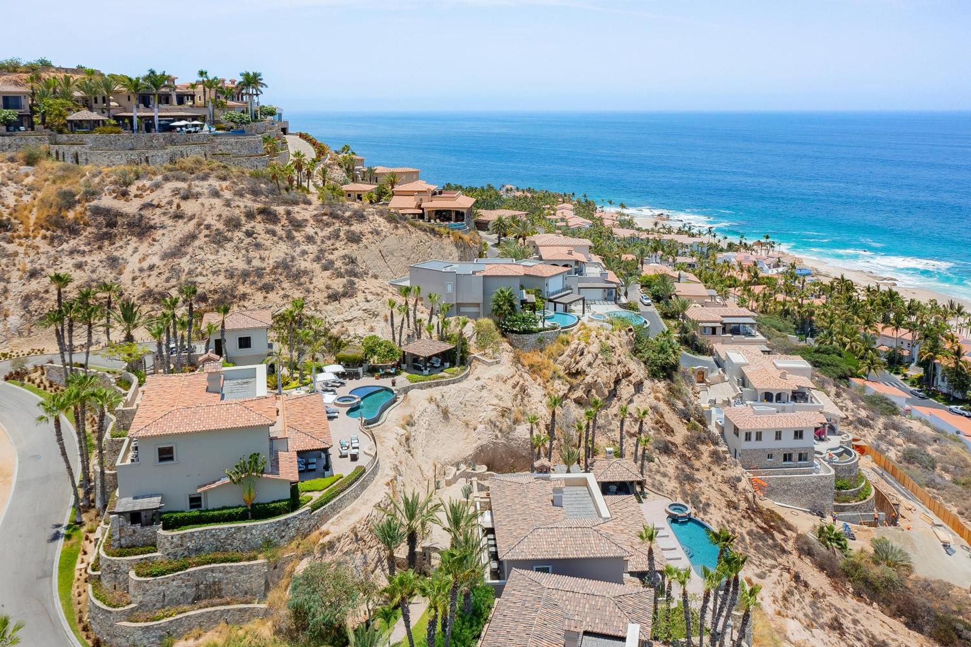 Del Mar Fully Staffed And Access To Golf & Palmilla Dunes Club Villa *