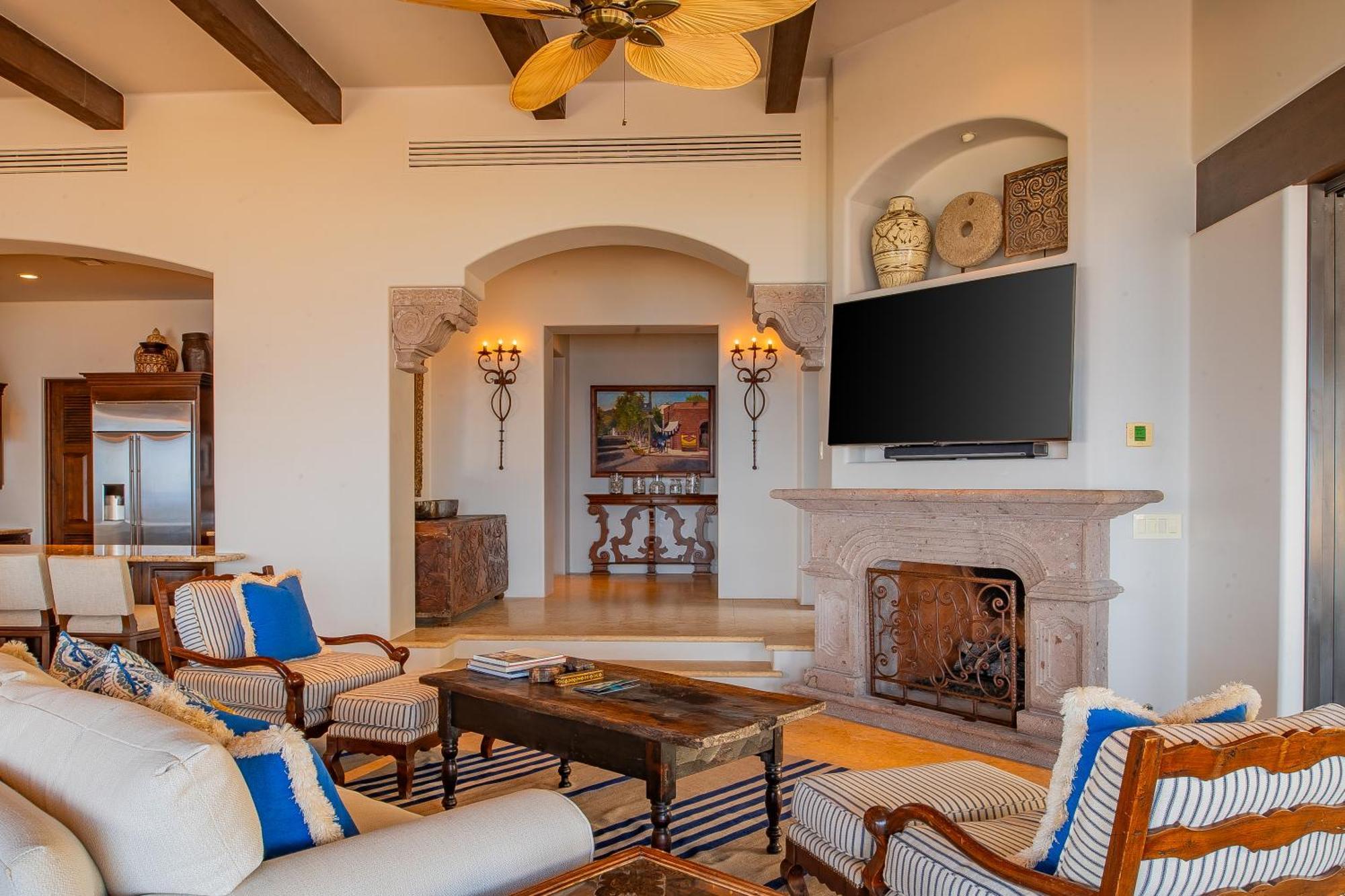 Del Mar Fully Staffed And Access To Golf & Palmilla Dunes Club *