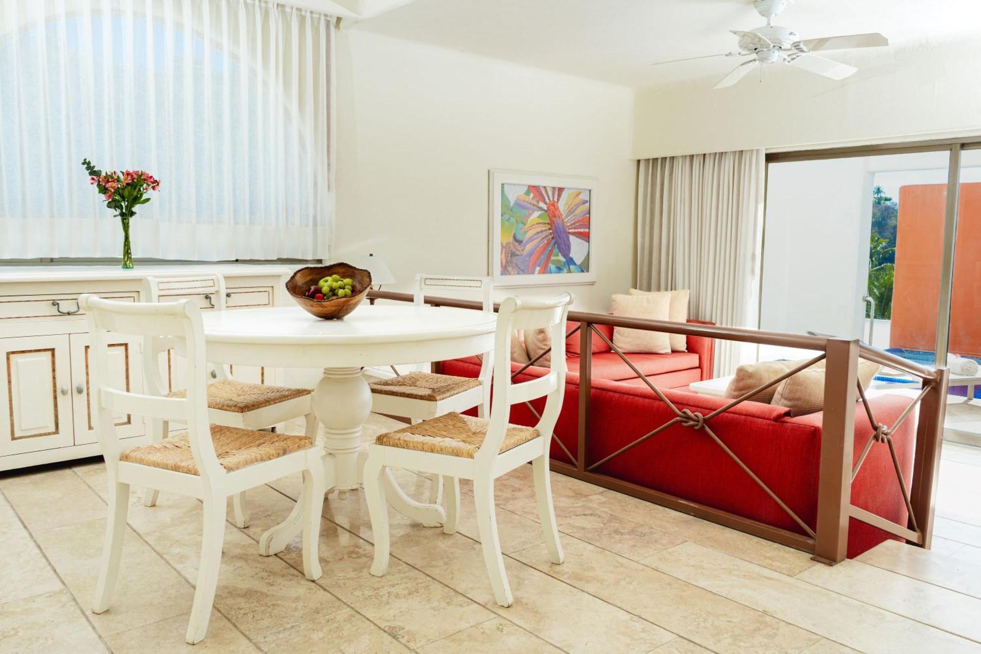 Camino Real Zaashila Huatulco 5*