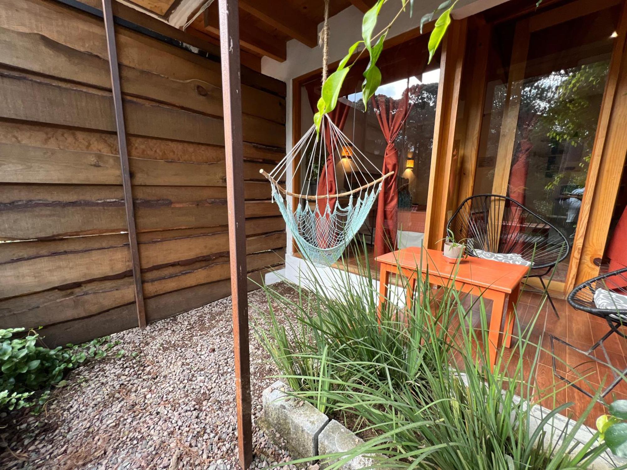 Encino House Boutique Hotel