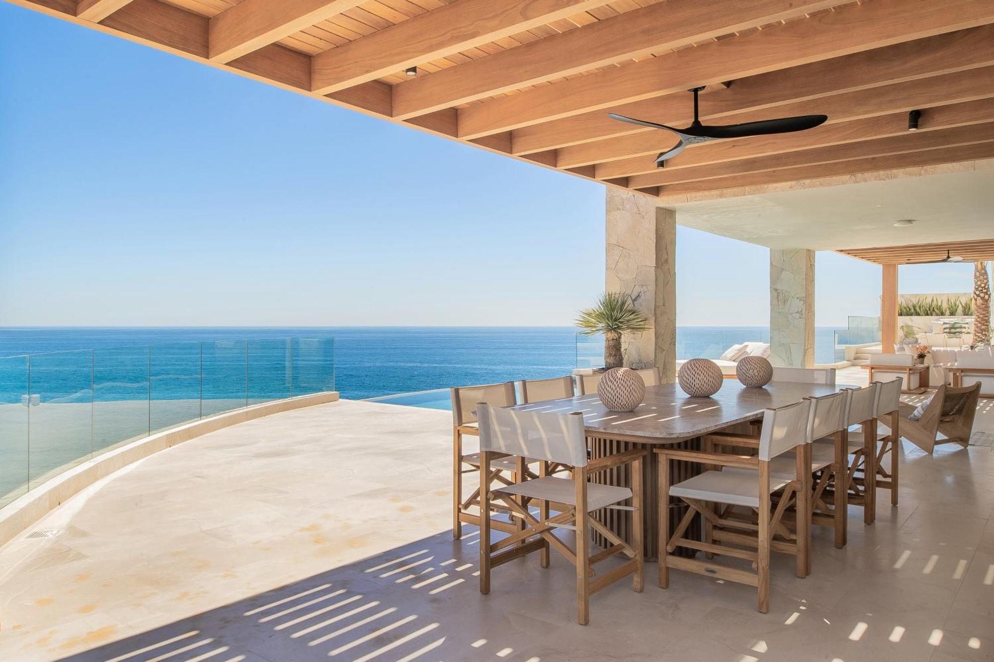 New Stunning Villa, Full Staff, Gym And Has Its Own Private Swimmable Villa San Jose del Cabo