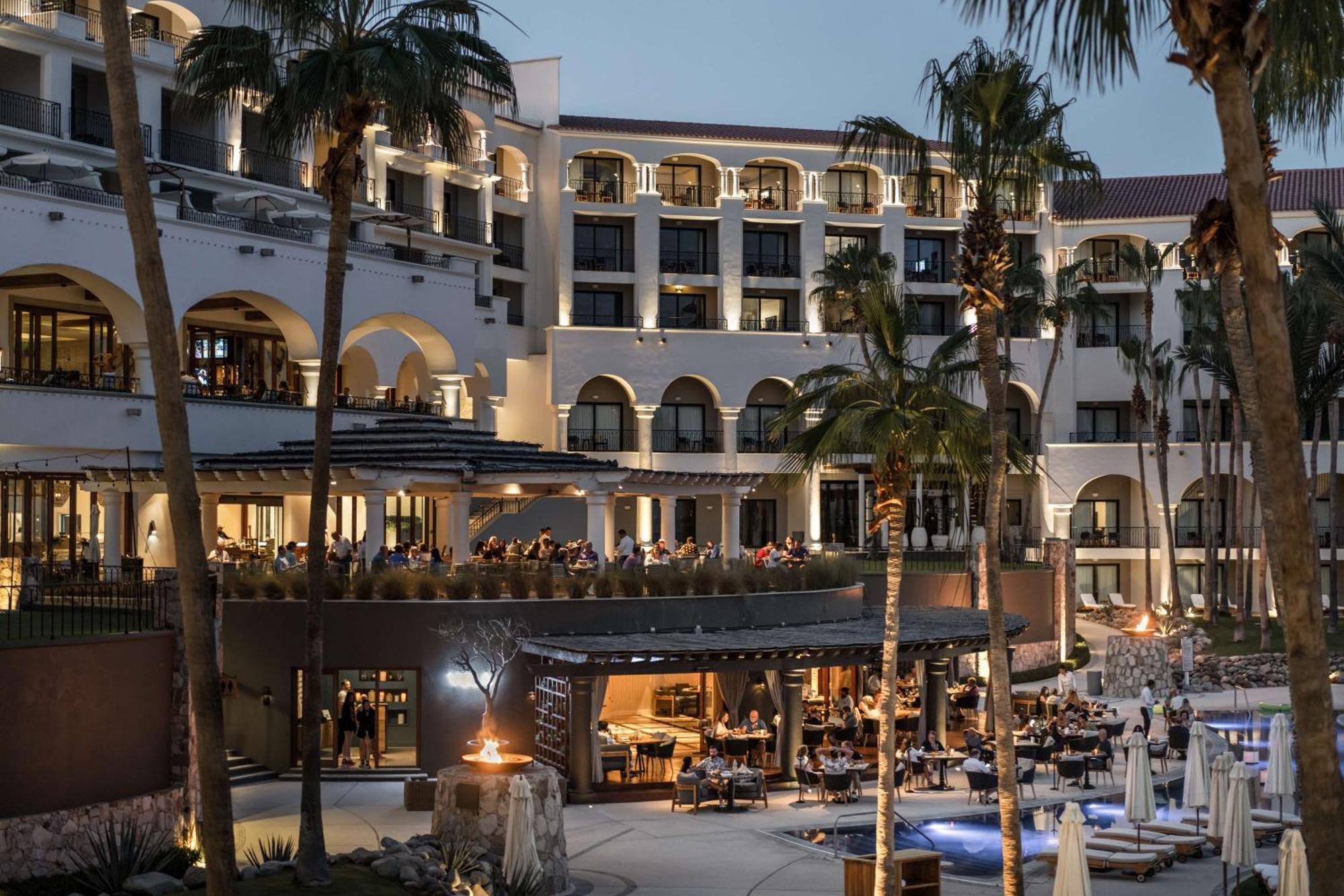 Hilton Cabos 5*