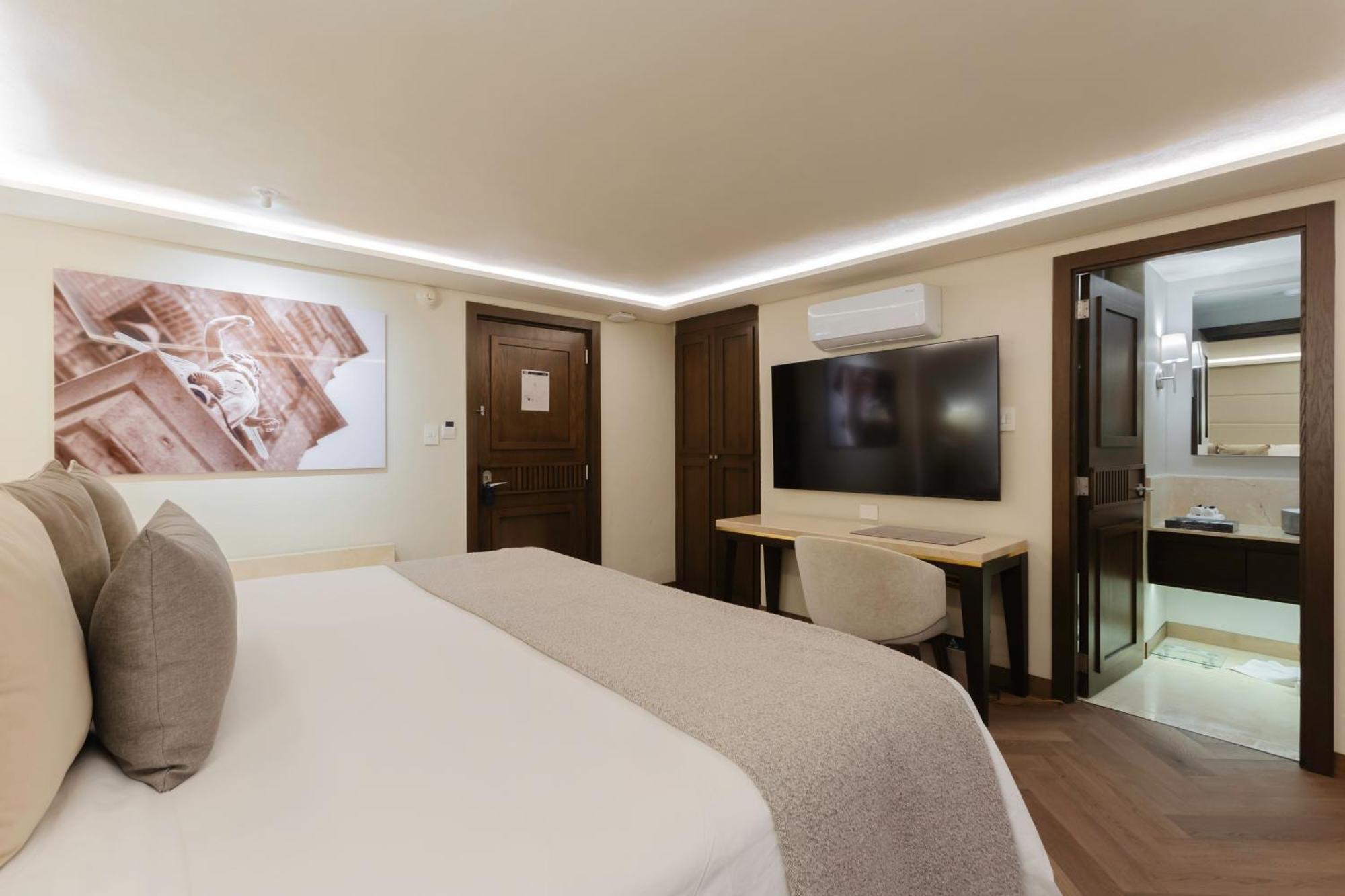 Quinta Real Hotel