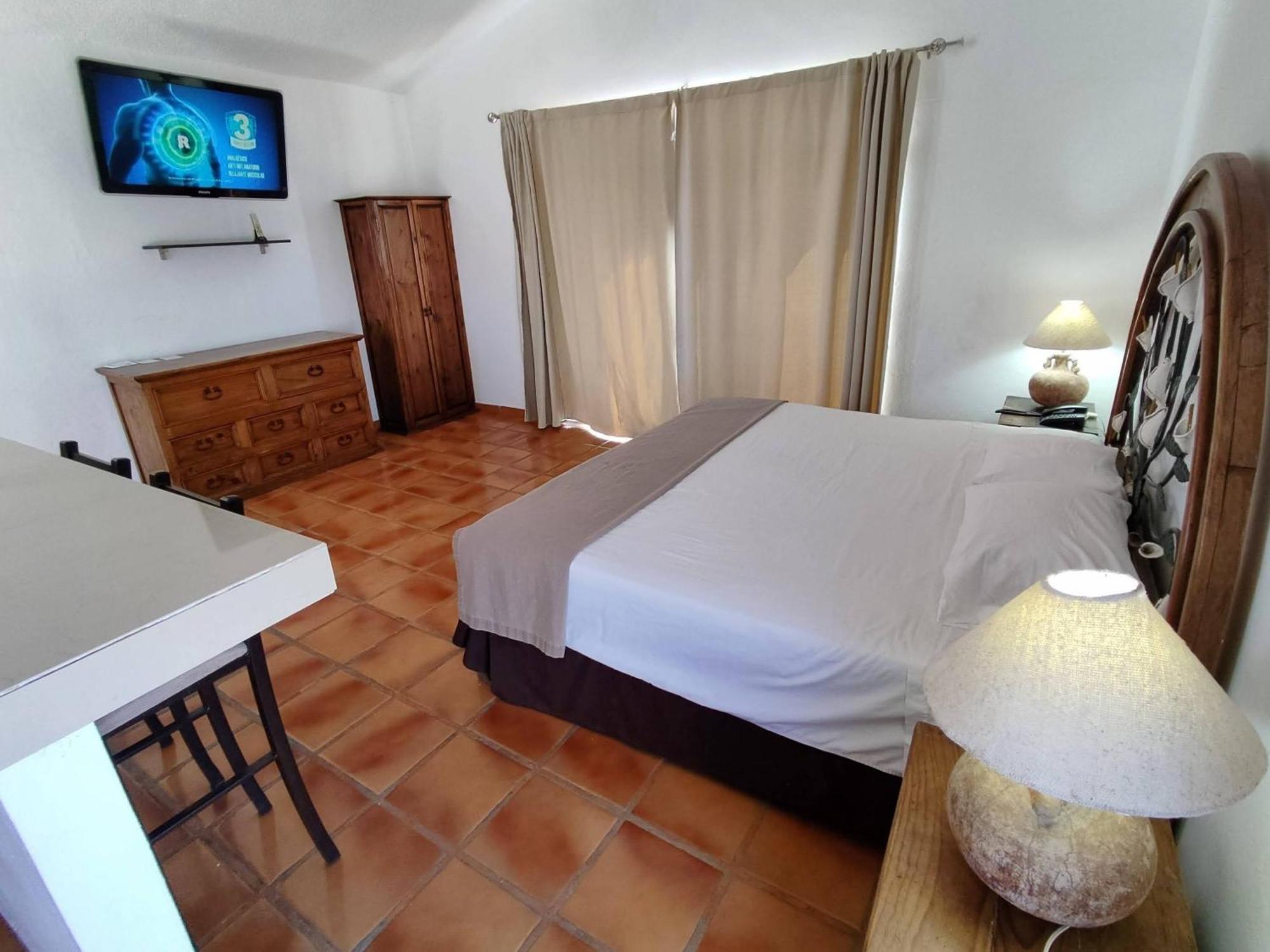 Hotel Club Cantamar & Marina 3*