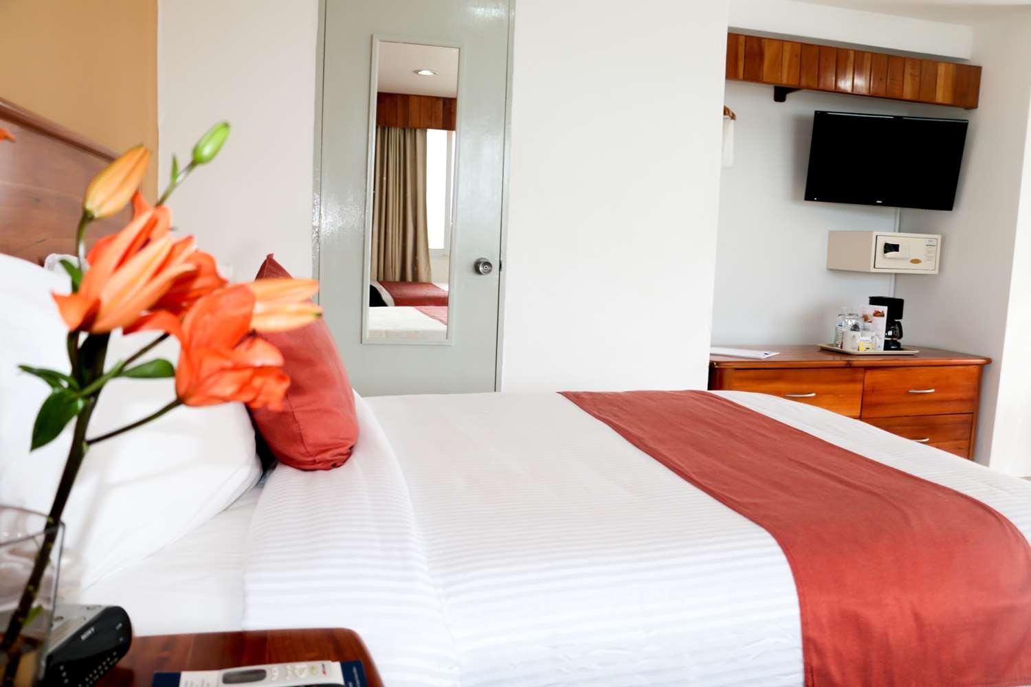 Western Riviera Tuxpan 3*