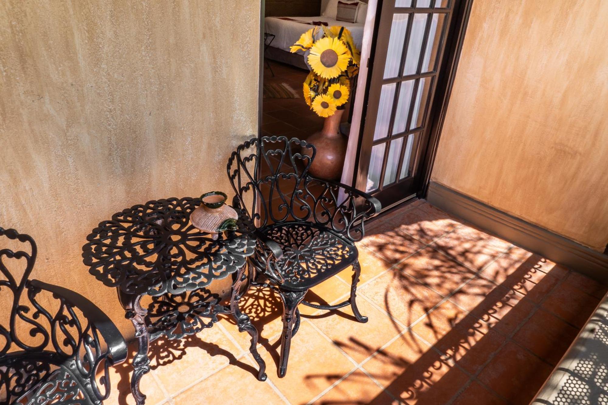 Casa De Adobe Gallery & Luxury Boutique Oaxaca