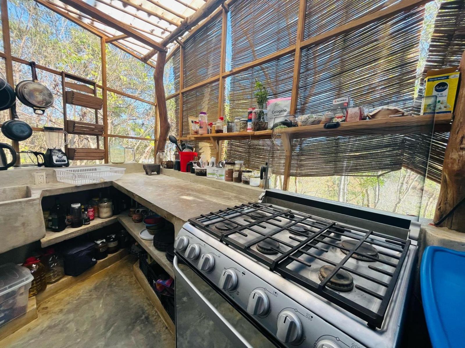 Bajo Estrellas Eco Glamping Mazunte
